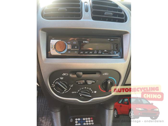 Peugeot 206 1.4 XR,XS,XT,Gentry Sloopvoertuig (2005, Grijs)