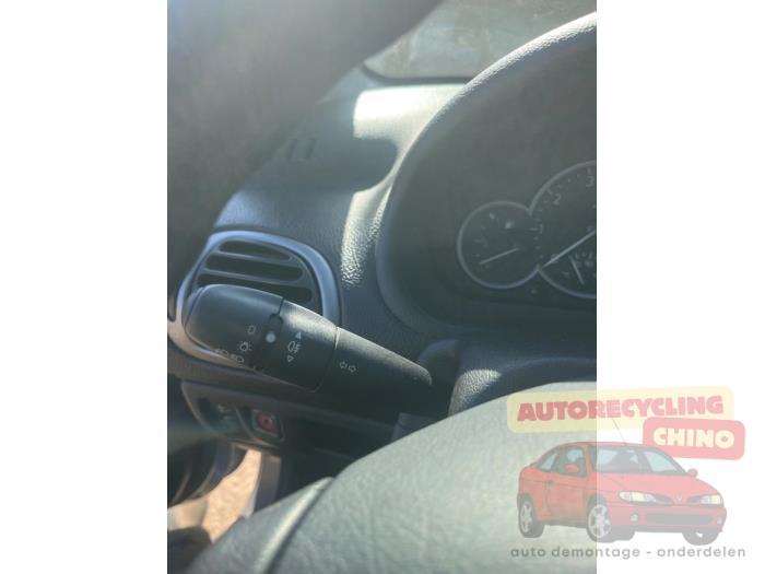 Peugeot 206 1.4 XR,XS,XT,Gentry Sloopvoertuig (2005, Grijs)