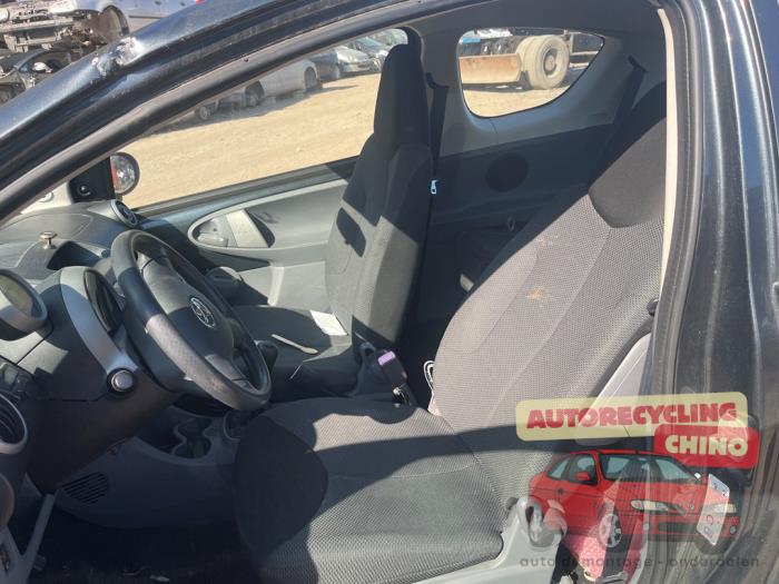 Toyota Aygo 1.0 12V VVT-i Sloopvoertuig (2005, Grijs)