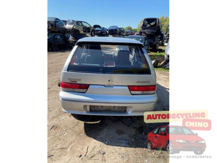 Suzuki Swift 1.0i Sloopvoertuig (2002, Zilver)