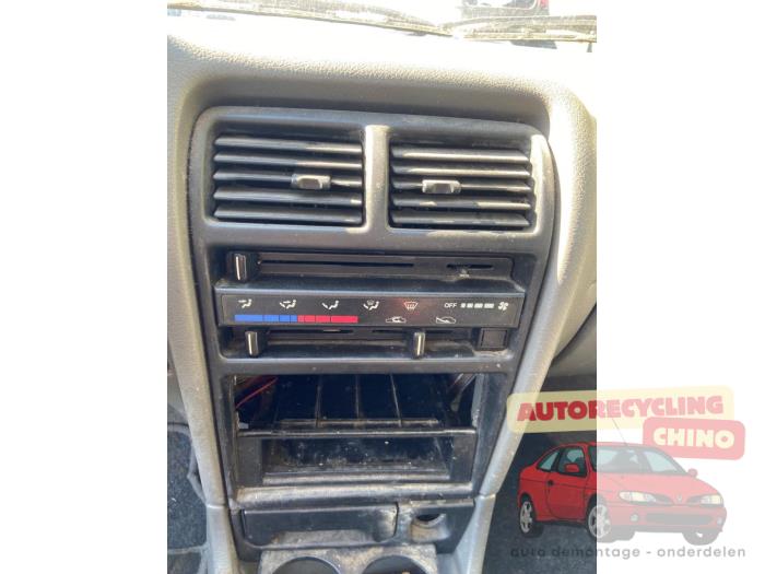 Suzuki Swift 1.0i Sloopvoertuig (2002, Zilver)