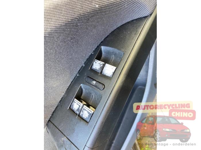 Seat Leon 2.0 FSI 16V Sloopvoertuig (2006, Grijs)