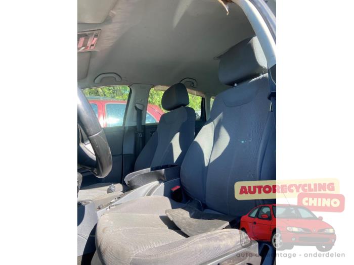 Seat Leon 2.0 FSI 16V Sloopvoertuig (2006, Grijs)