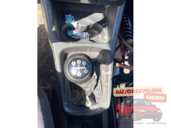 Opel Zafira 2.2 DTI 16V Sloopvoertuig (2002, Zilvergrijs)