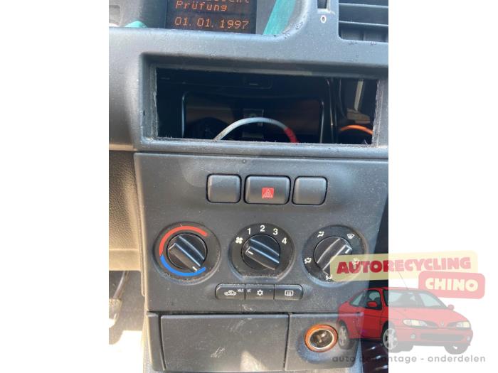 Opel Zafira 2.2 DTI 16V Sloopvoertuig (2002, Zilvergrijs)