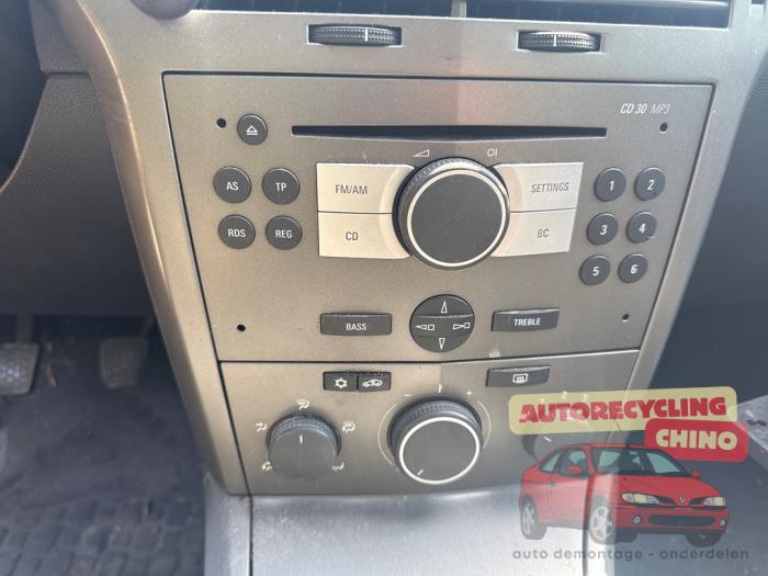 Opel Astra H 1.4 16V Twinport Sloopvoertuig (2004, Grijs)