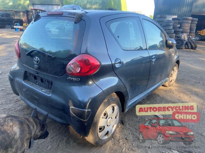 Toyota Aygo 1.0 12V VVT-i Sloopvoertuig (2006, Grijs)