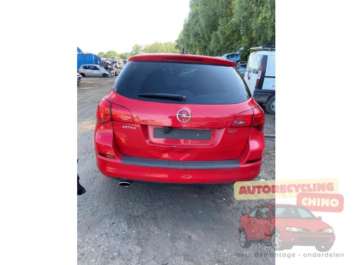 Opel Astra J Sports Tourer 2.0 CDTI 16V 165 Sloopvoertuig (2012, Rood)