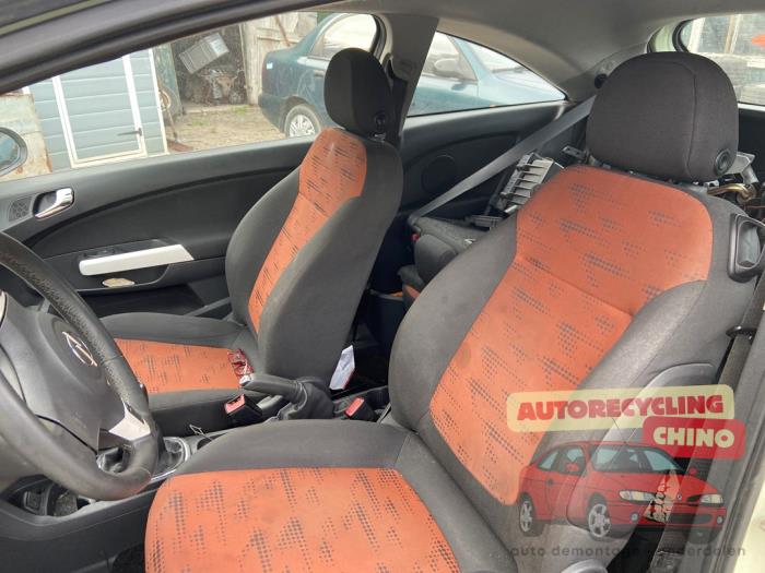 Opel Corsa D 1.0 Sloopvoertuig (2011, Groen)