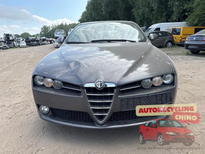 Alfa Romeo 159 Sportwagon 2.2 JTS 16V Sloopvoertuig (2007, Grijs)