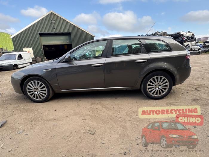 Alfa Romeo 159 Sportwagon 2.2 JTS 16V Sloopvoertuig (2007, Grijs)