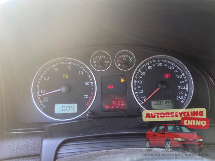 Volkswagen Passat Variant 1.8 Turbo 20V Sloopvoertuig (2001, Grijs)