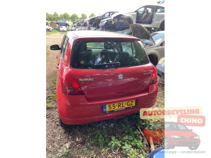 Suzuki Swift 1.3 VVT 16V Sloopvoertuig (2005, Rood)