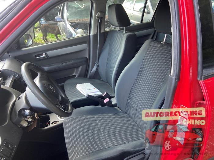 Suzuki Swift 1.3 VVT 16V Sloopvoertuig (2005, Rood)