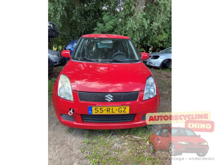 Suzuki Swift 1.3 VVT 16V Sloopvoertuig (2005, Rood)