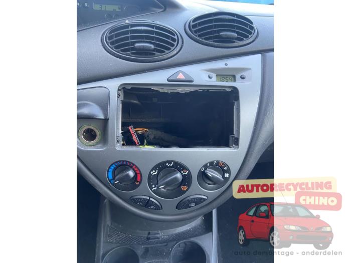 Ford Focus 1 1.6 16V Sloopvoertuig (2002, Grijs)