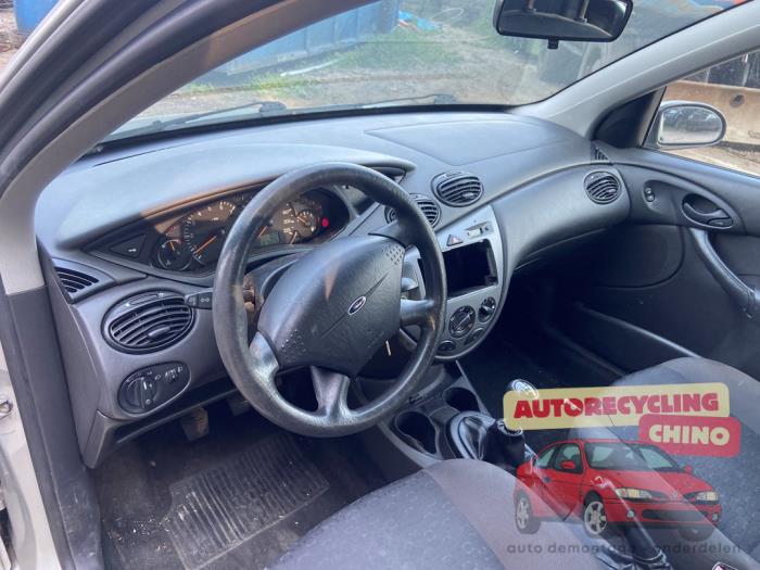 Ford Focus 1 1.6 16V Sloopvoertuig (2002, Grijs)