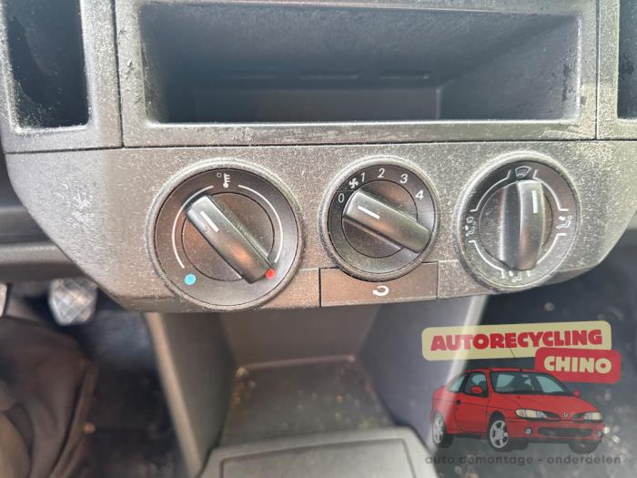 Volkswagen Polo IV 1.2 12V Sloopvoertuig (2002, Rood)