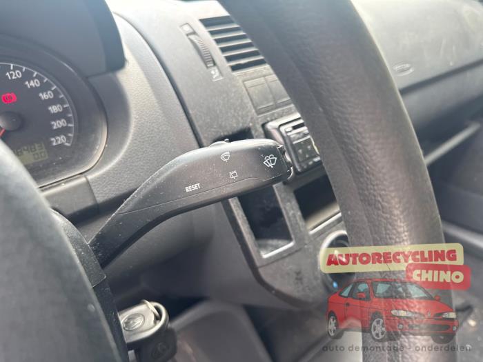 Volkswagen Polo IV 1.2 12V Sloopvoertuig (2002, Rood)