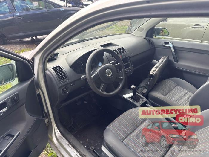 Volkswagen Polo IV 1.4 16V 75 Sloopvoertuig (2005, Grijs)