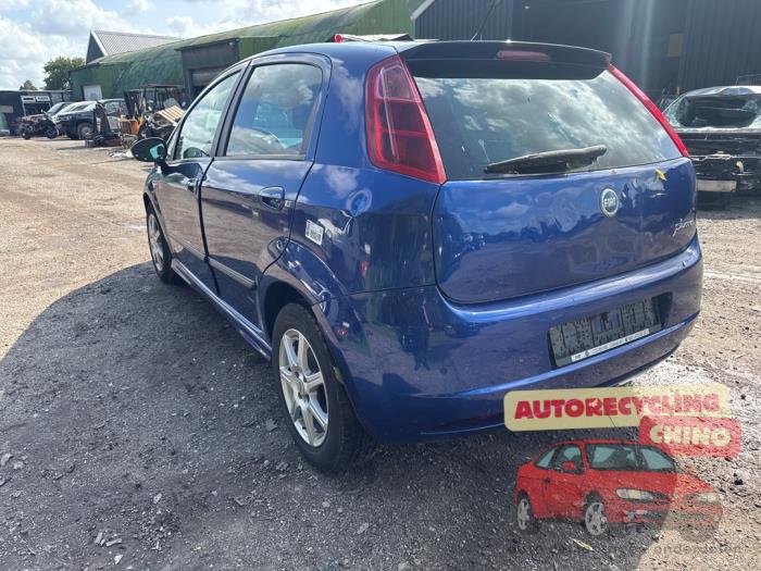 Fiat Grande Punto 1.4 16V Sloopvoertuig (2006, Blauw)