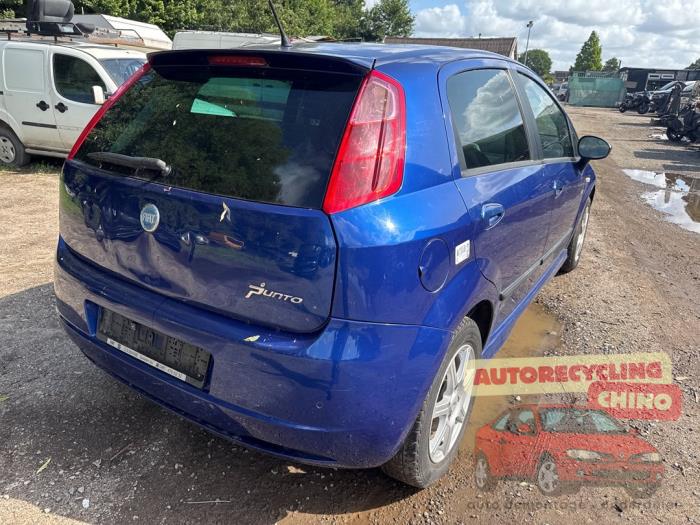 Fiat Grande Punto 1.4 16V Sloopvoertuig (2006, Blauw)