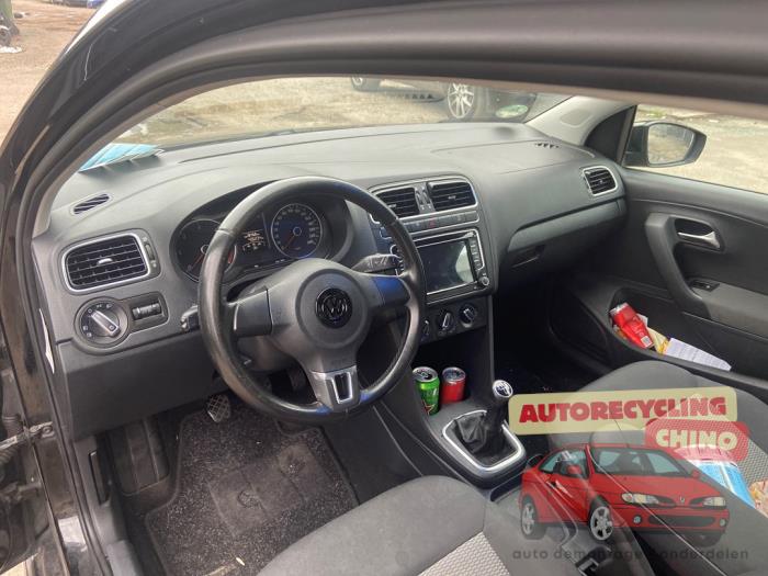 Volkswagen Polo V 1.2 TDI 12V BlueMotion Sloopvoertuig (2011, Zwart)