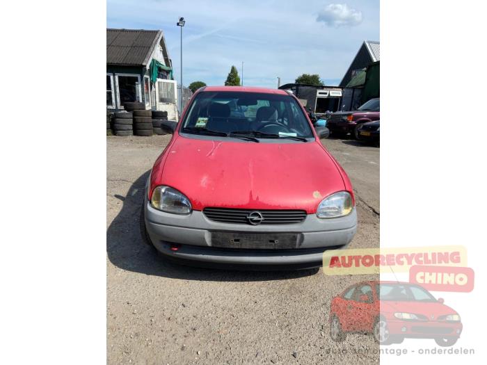 Opel Corsa B 1.2i E City,Swing,Joy,GLS Sloopvoertuig (1997, Rood)
