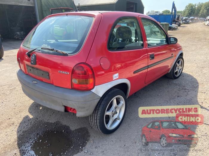 Opel Corsa B 1.2i E City,Swing,Joy,GLS Sloopvoertuig (1997, Rood)