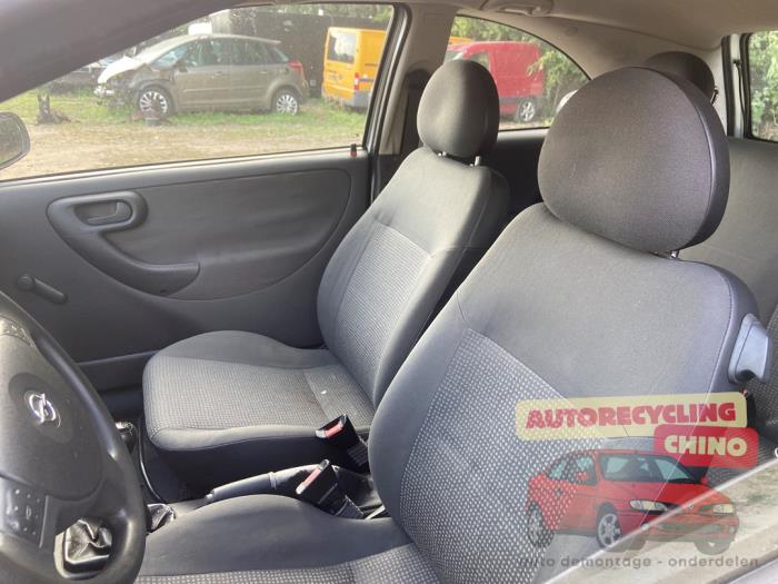 Opel Corsa C 1.0 12V Twin Port Sloopvoertuig (2004, Grijs)