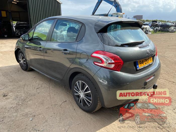 Peugeot 208 I 1.2 Vti 12V PureTech 82 Sloopvoertuig (2012, Grijs)