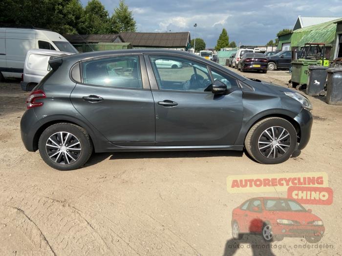 Peugeot 208 I 1.2 Vti 12V PureTech 82 Sloopvoertuig (2012, Grijs)