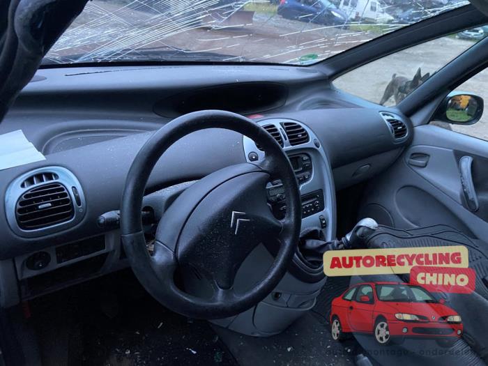 Citroen Xsara Picasso 1.6 Sloopvoertuig (2005, Grijs)
