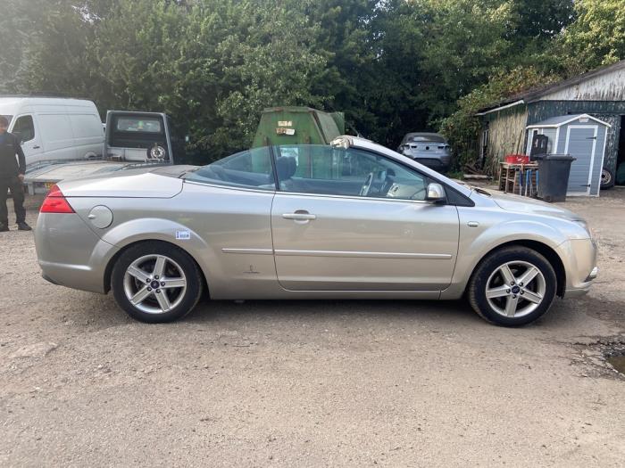 Ford Focus 2 C+C 1.6 16V Sloopvoertuig (2008, Grijs)