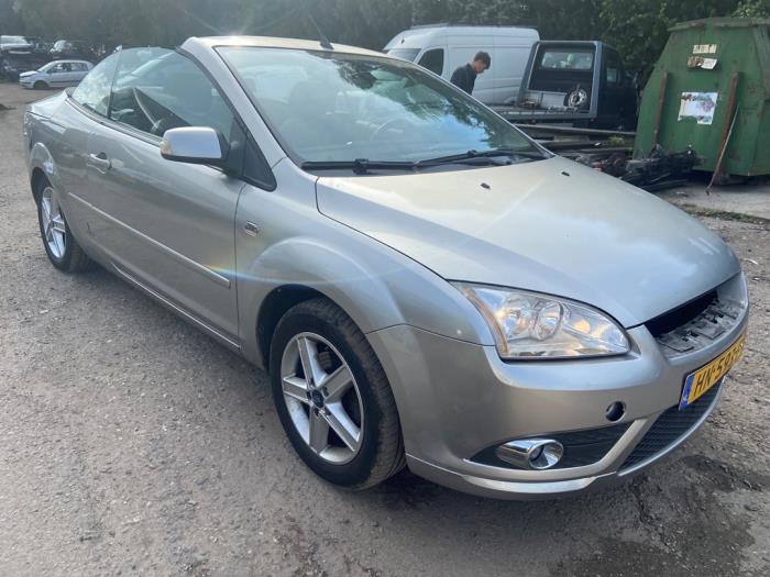Ford Focus 2 C+C 1.6 16V Sloopvoertuig (2008, Grijs)