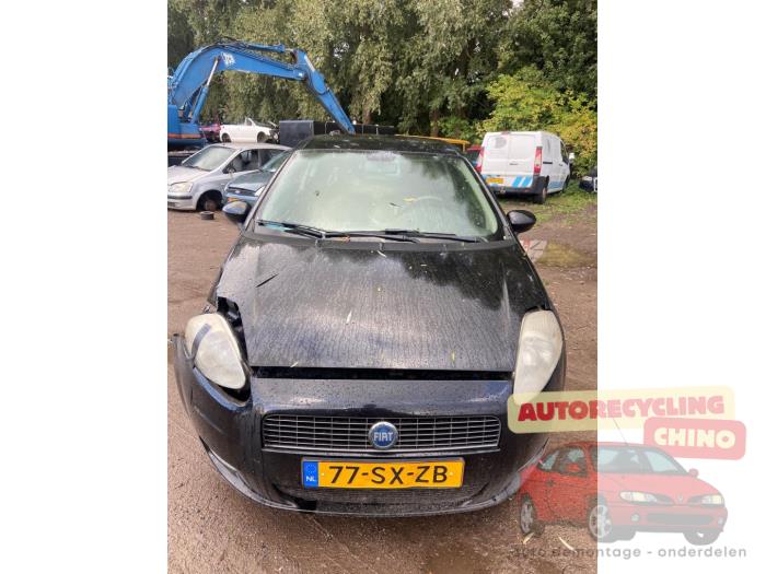 Fiat Grande Punto 1.4 Sloopvoertuig (2006, Zwart)