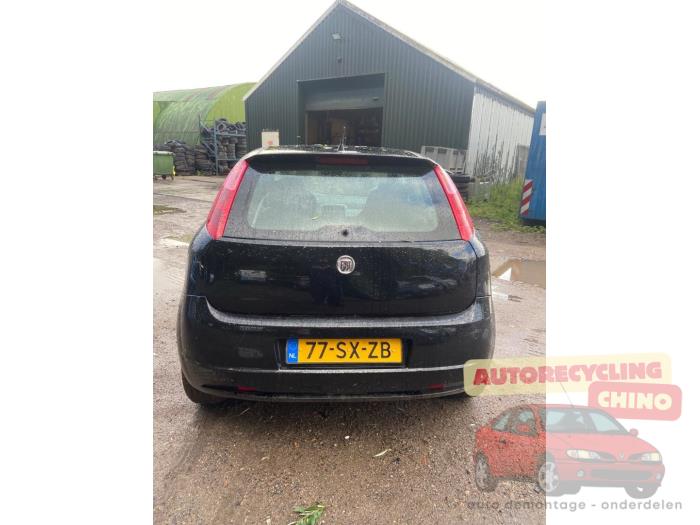 Fiat Grande Punto 1.4 Sloopvoertuig (2006, Zwart)