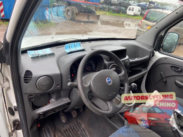 Fiat Doblo Cargo 1.9 JTD Sloopvoertuig (2007, Wit)
