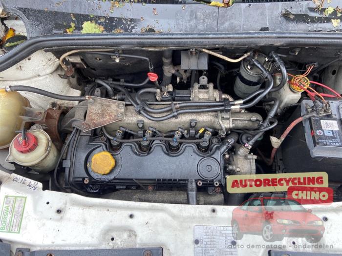 Fiat Doblo Cargo 1.9 JTD Sloopvoertuig (2007, Wit)