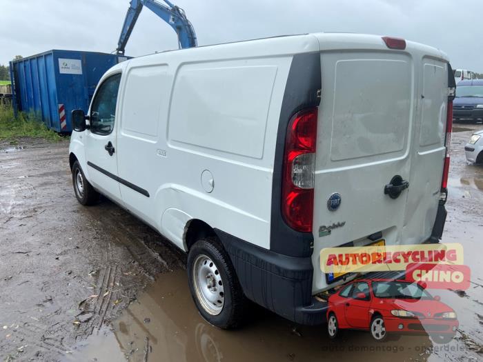 Fiat Doblo Cargo 1.9 JTD Sloopvoertuig (2007, Wit)