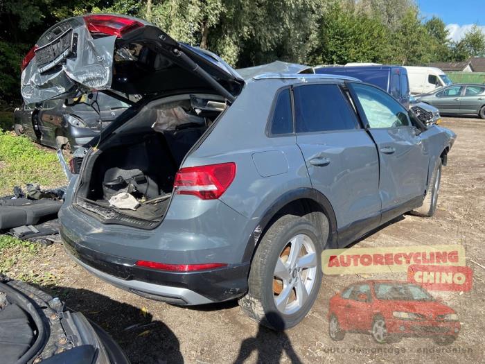 Audi Q3 Sportback 1.5 35 TFSI 16V Mild Hybrid Sloopvoertuig (2020, Grijs)