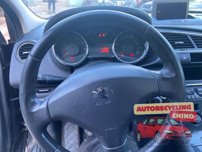 Peugeot 3008 I 1.6 16V THP 155 Sloopvoertuig (2011, Grijs)
