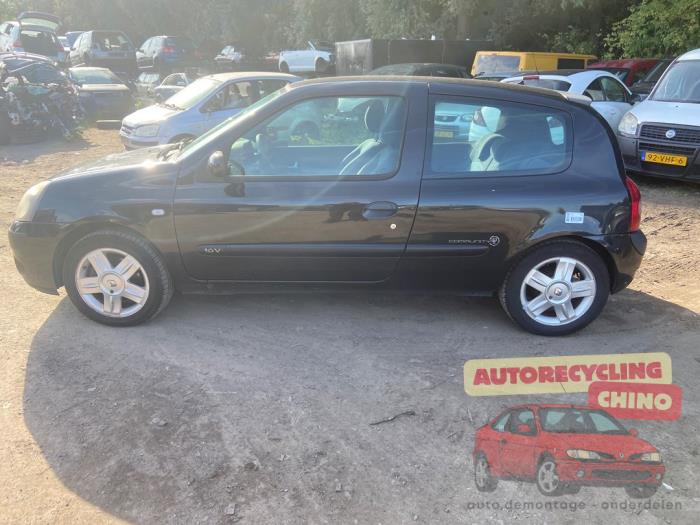 Renault Clio II 1.2 16V Sloopvoertuig (2006, Zwart)