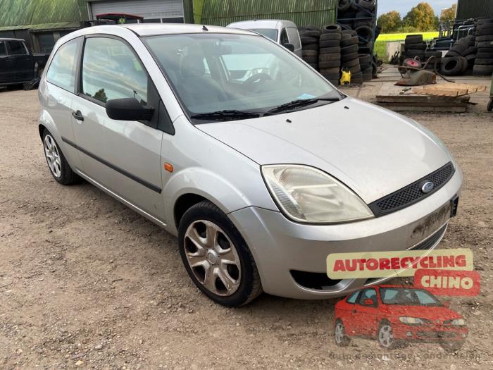 Ford Fiesta 5 1.25 16V Sloopvoertuig (2003, Grijs)