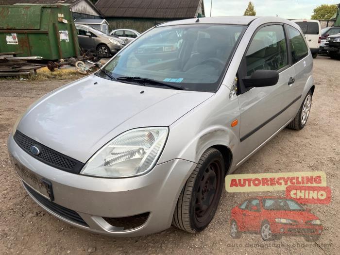 Ford Fiesta 5 1.25 16V Sloopvoertuig (2003, Grijs)