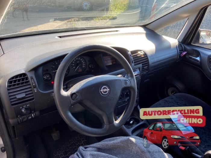 Opel Zafira 1.6 16V Sloopvoertuig (2003, Grijs)