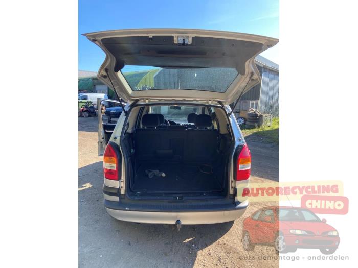 Opel Zafira 1.6 16V Sloopvoertuig (2003, Grijs)