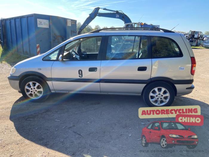 Opel Zafira 1.6 16V Sloopvoertuig (2003, Grijs)