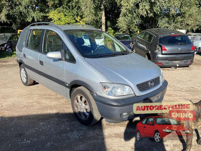 Opel Zafira 1.6 16V Sloopvoertuig (2003, Grijs)