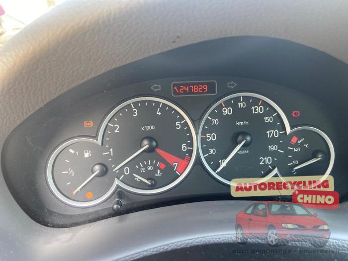 Peugeot 206 1.4 16V Sloopvoertuig (2004, Grijs)